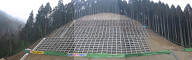 現場吹付法枠工